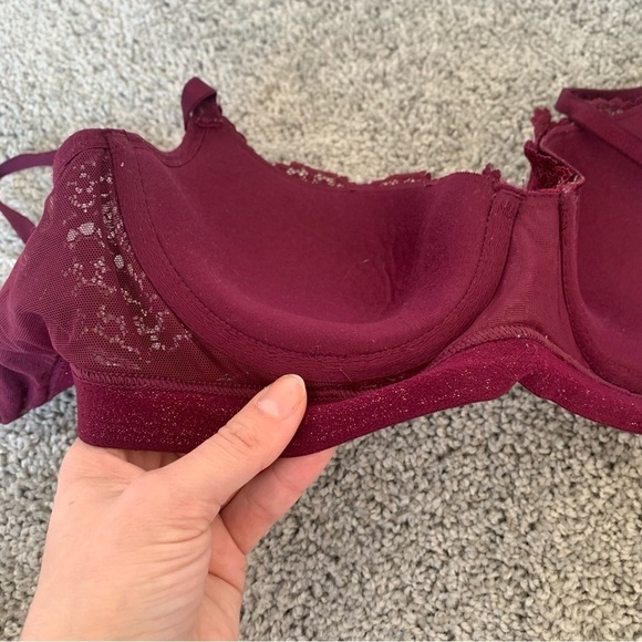 Victoria's Secret Plum Colored Lace Bra Size 34C - Picture 8 of 8